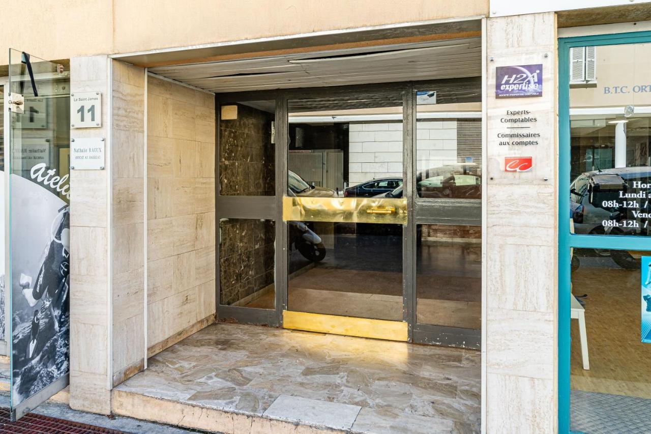 Vieux-port: Climatise + Balcon Apartment *